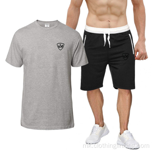 Кратки маички со ракави и шорцеви летна активна облека